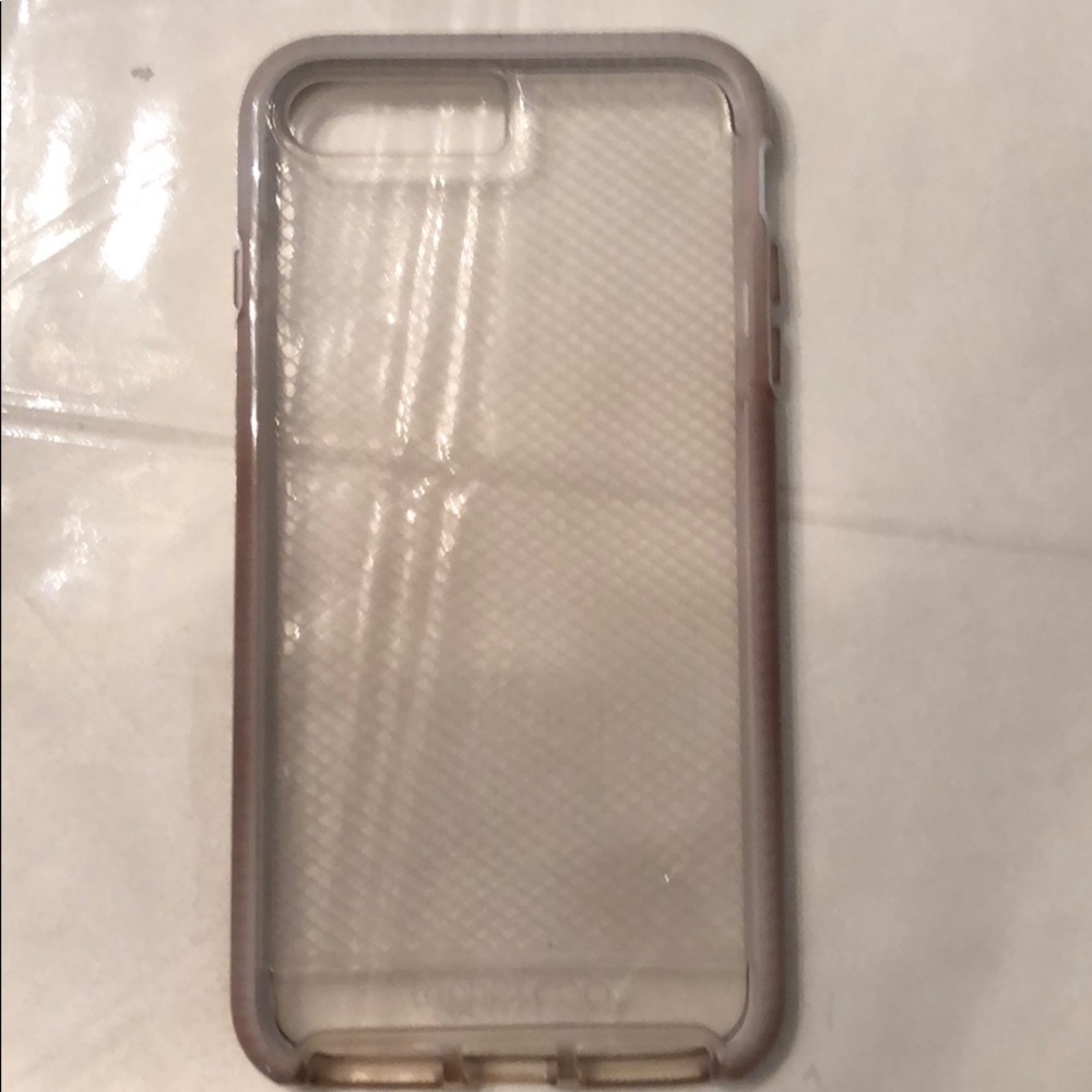 iPhone 7 Plus cases - Picture 3 of 3